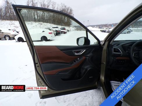 Used 2023 Subaru Forester Touring image 17