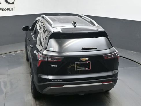 Used 2025 Chevrolet Equinox LT w/ Convenience Package II image 56