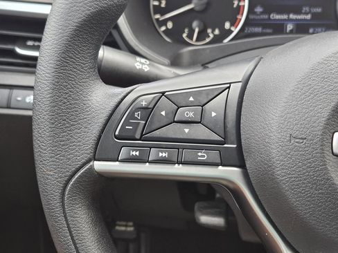 Used 2023 Nissan Altima 2.5 SV FWD image 27