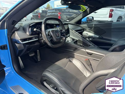 Used 2021 Chevrolet Corvette Stingray Coupe w/ Z51 Performance Package RWD image 9