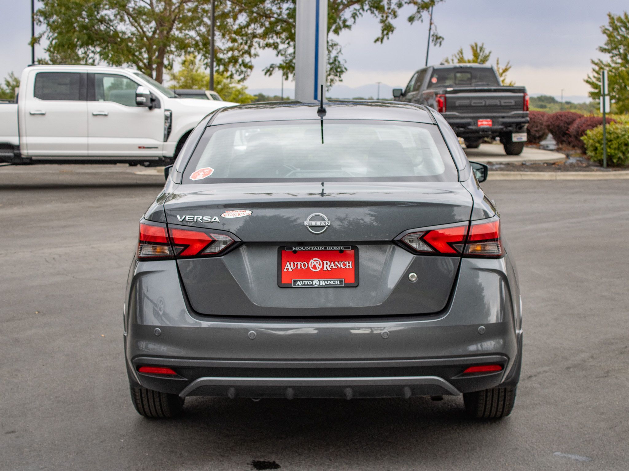 Used 2025 Nissan Versa S w/ Trunk Package FWD image 7