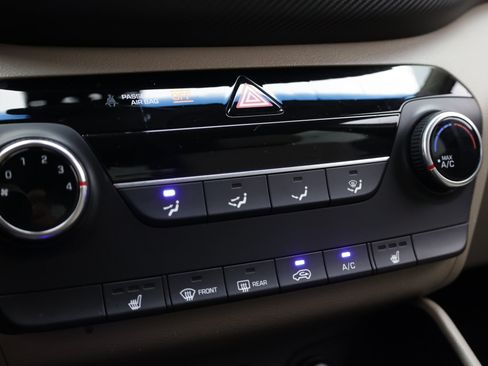 Used 2019 Hyundai Tucson Value FWD image 24