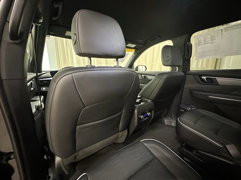 Certified 2025 Buick Enclave Sport Touring image 25