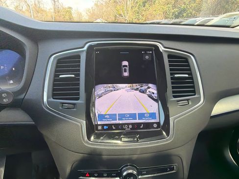 Certified 2025 Volvo XC90 B5 Core image 31