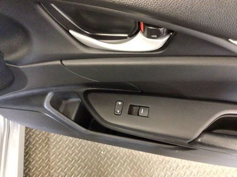 Used 2021 Honda Civic Sport image 10