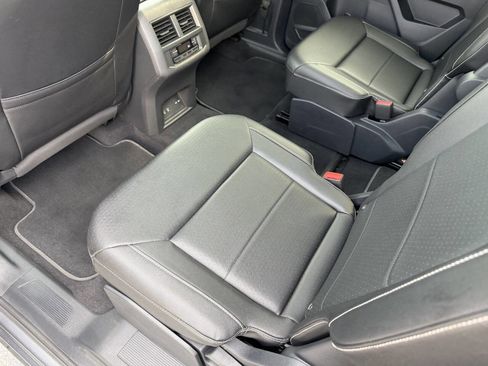 Used 2021 Volkswagen Atlas SE w/ Panoramic Sunroof Package AWD/4WD image 23