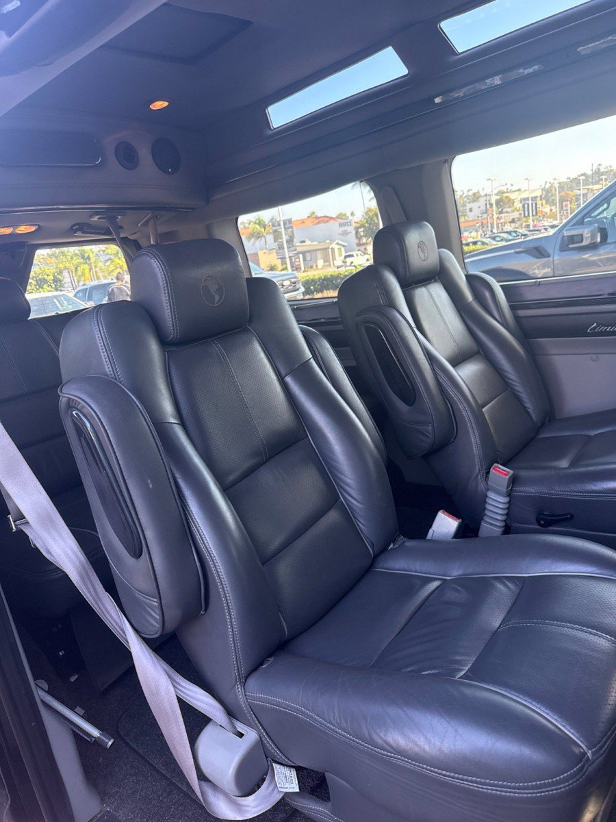 Certified 2017 Ford Transit 150 XLT RWD image 10