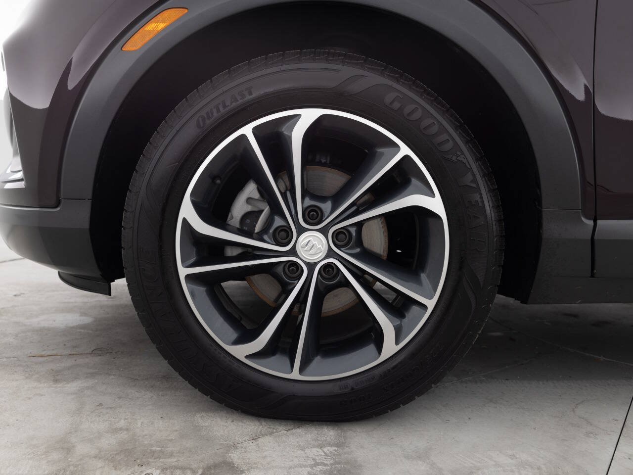 Used 2020 Buick Encore GX Essence FWD image 17