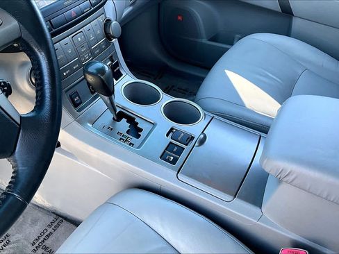 Used 2009 Toyota Highlander Sport AWD/4WD image 16