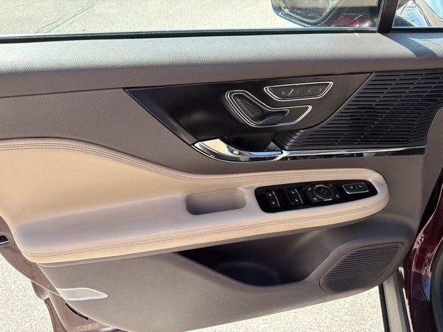 Used 2020 Lincoln Corsair AWD w/ Equipment Group 101A image 24
