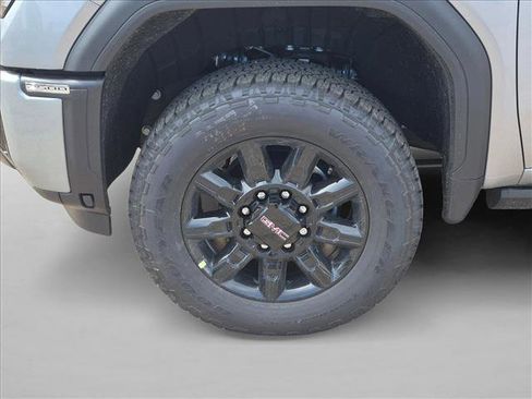 New 2026 GMC Sierra 2500 AT4 w/ AT4 Premium Plus Package AWD/4WD image 10