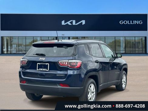 Used 2018 Jeep Compass Sport image 3