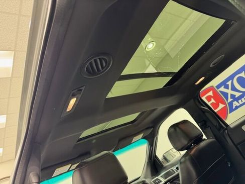 Used 2014 Ford Explorer Limited image 30
