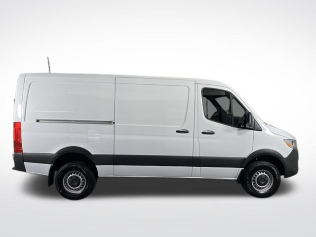 Used 2025 Mercedes-Benz Sprinter 2500 image 5
