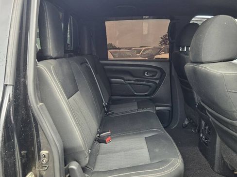 Used 2019 Nissan Titan SV w/ SV Convenience Package AWD/4WD image 23