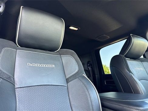 Used 2021 RAM 2500 Laramie w/ Night Edition image 20