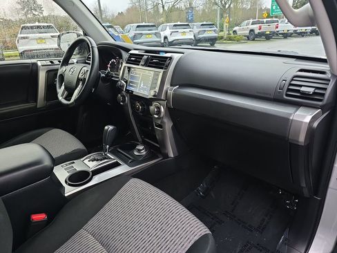 Used 2024 Toyota 4Runner SR5 image 30