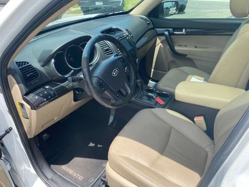 Used 2011 Kia Sorento EX w/ Premium Pkg FWD image 14