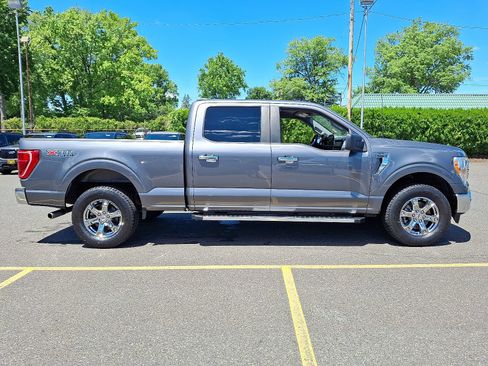 Certified 2022 Ford F150 XLT w/ XTR Package AWD/4WD image 7