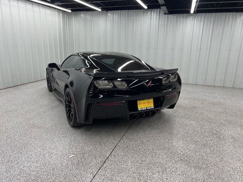 Used 2016 Chevrolet Corvette Z06 w/ 3LZ Preferred Equipment Group RWD image 4