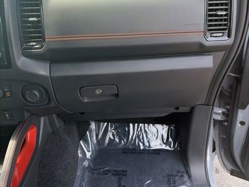 Used 2024 Nissan Frontier PRO-4X w/ Pro Premium Package AWD/4WD image 22