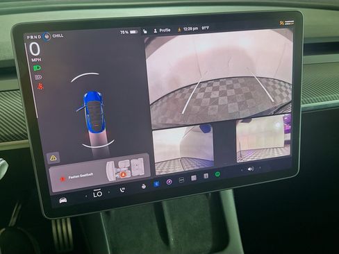 Used 2022 Tesla Model Y Performance AWD/4WD image 22