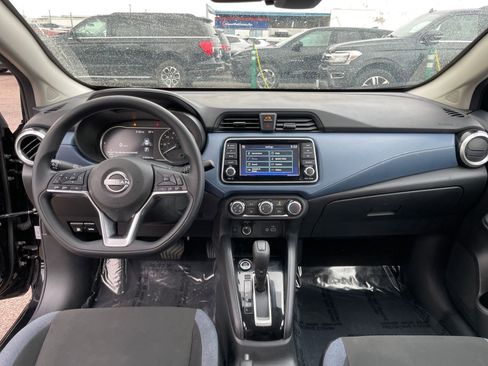 Used 2025 Nissan Versa SV FWD image 32