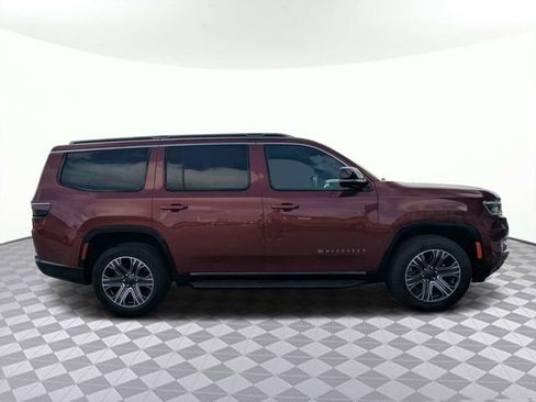Used 2024 Jeep Wagoneer Series II w/ Flexible Seating Group RWD image 2