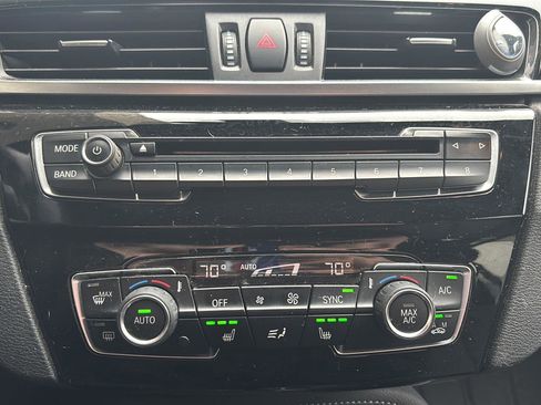 Used 2018 BMW X1 xDrive28i AWD/4WD image 14