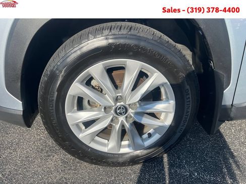 Certified 2023 Toyota Corolla Cross LE w/ Moonroof Package AWD/4WD image 12