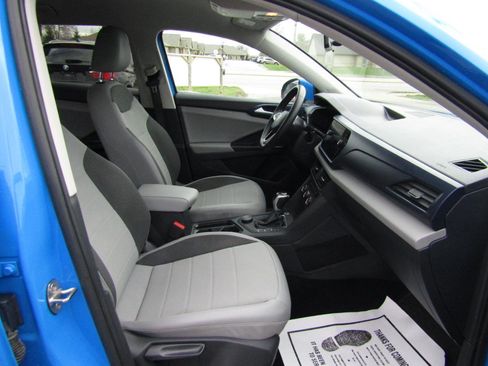 Used 2022 Volkswagen Taos SE image 23