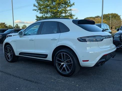 Used 2024 Porsche Macan image 6
