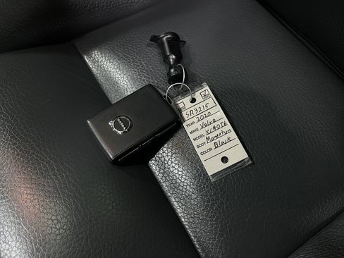 Used 2020 Volvo XC90 T6 Momentum image 40