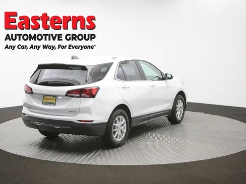 Used 2022 Chevrolet Equinox LT AWD/4WD image 39