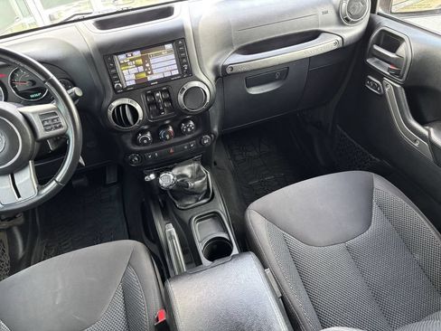 Used 2016 Jeep Wrangler Unlimited Sport AWD/4WD image 21