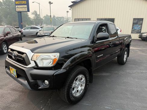 Used 2012 Toyota Tacoma 4x4 Access Cab V6 w/ TRD Off-Road Pkg image 87