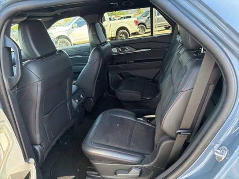 Used 2025 Ford Explorer ST AWD/4WD image 25
