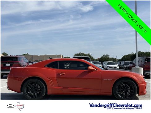 Used 2010 Chevrolet Camaro SS w/ RS Package RWD image 3