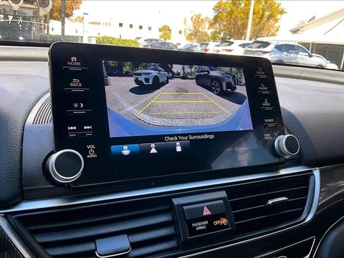 Used 2022 Honda Accord Sport image 25