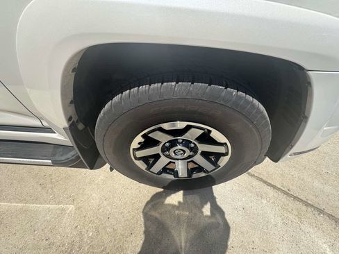 Used 2018 Toyota 4Runner SR5 image 29