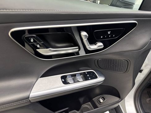 Used 2023 Mercedes-Benz GLC 300 4MATIC image 31