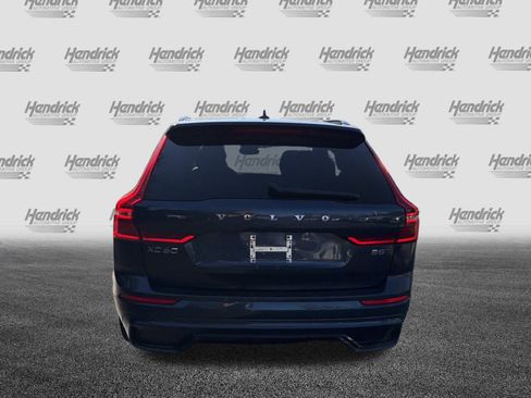Certified 2025 Volvo XC60 B5 Plus image 9