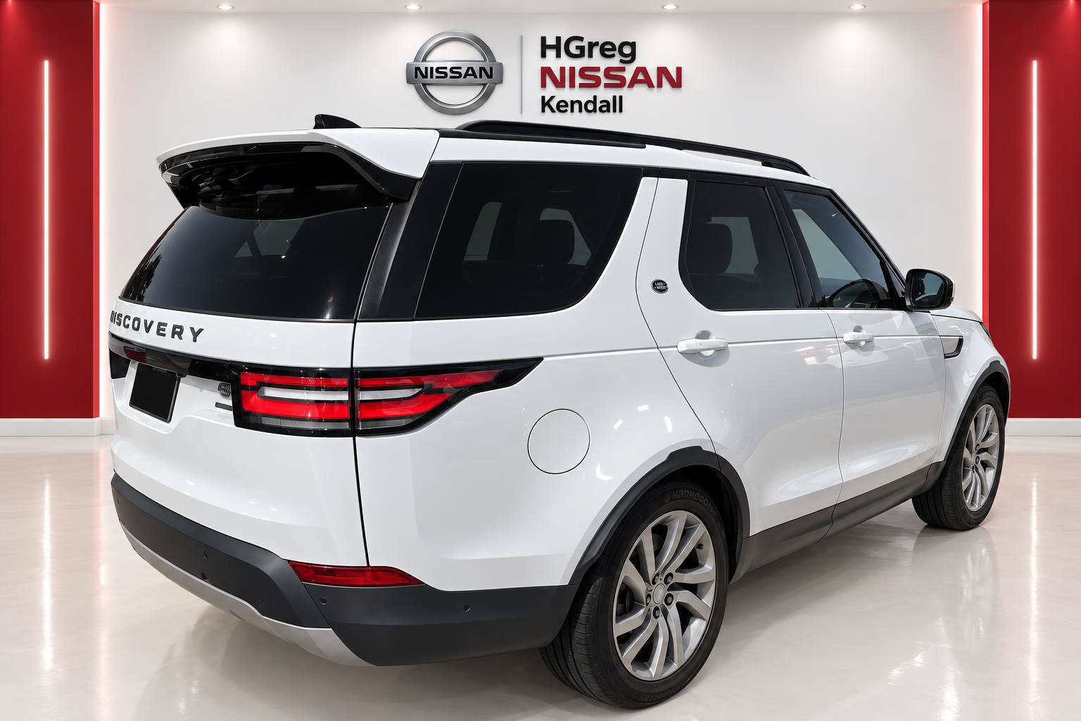 Used 2020 Land Rover Discovery HSE AWD/4WD image 4