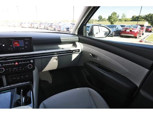 Used 2025 Hyundai Tucson SEL AWD/4WD image 12