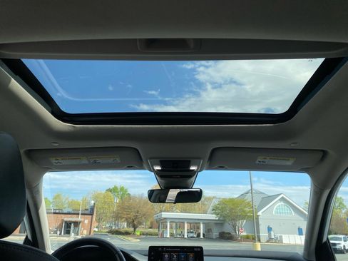 Certified 2024 Honda HR-V EX-L image 21