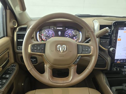 Used 2024 RAM 3500 Limited image 15