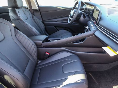 New 2026 Hyundai Elantra Limited FWD image 16