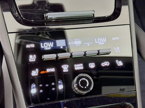 New 2026 Porsche Cayenne AWD/4WD image 18