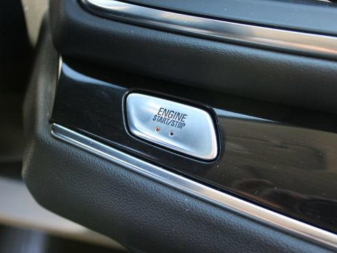 Certified 2023 Buick Enclave Essence w/ Experience Buick Package AWD/4WD image 18