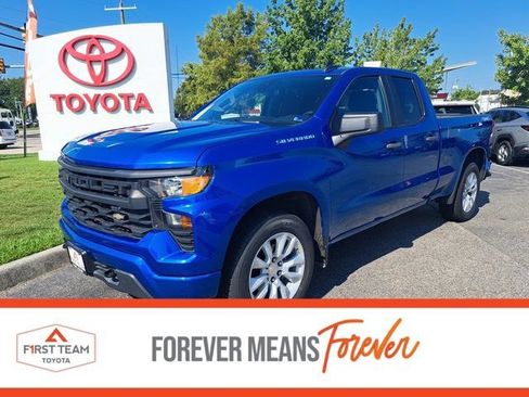 Used 2022 Chevrolet Silverado 1500 Custom AWD/4WD image 1